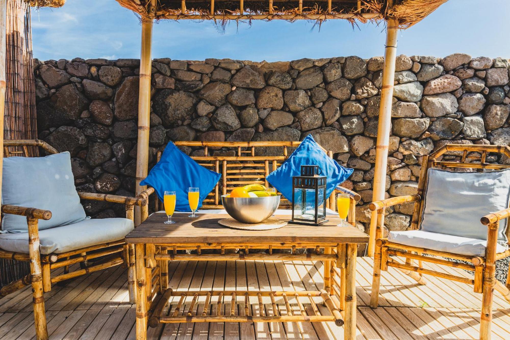 De Arrieta Village - Yurts And Stone - Shared Pool - Walking Distance To Arrieta - Off Grid Tabayesco