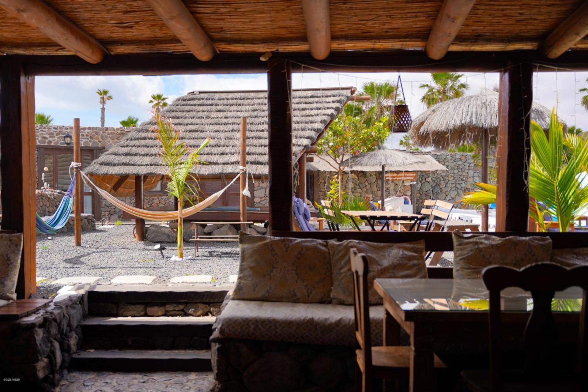 De Arrieta Village - Yurts And Stone - Shared Pool - Walking Distance To Arrieta - Eco Friendly *