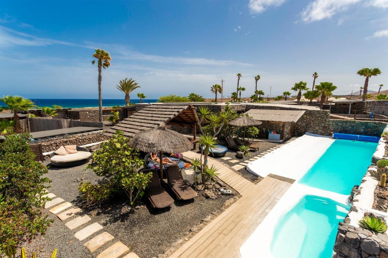 De Arrieta Village - Yurts And Stone - Shared Pool - Walking Distance To Arrieta - Eco Friendly *