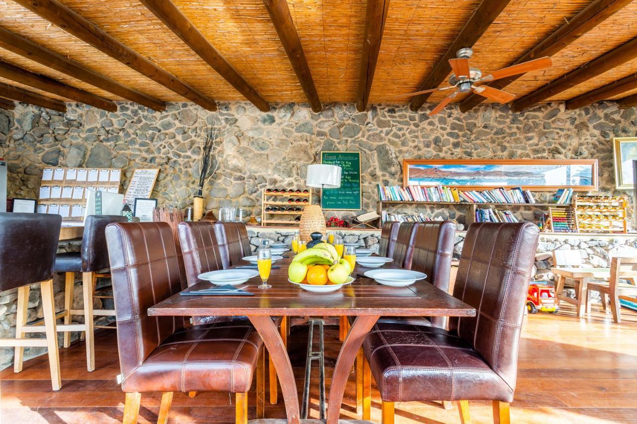 De Arrieta Village - Yurts And Stone - Shared Pool - Walking Distance To Arrieta - Eco Friendly Resort *